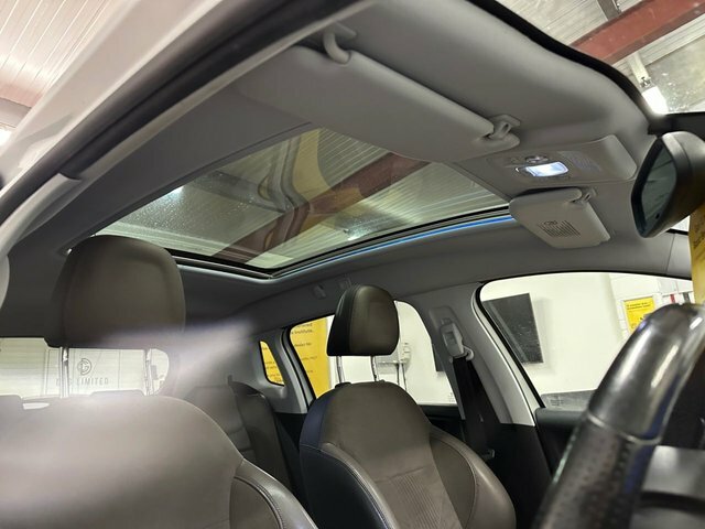 Peugeot e-2008 E-hdi Active White #31