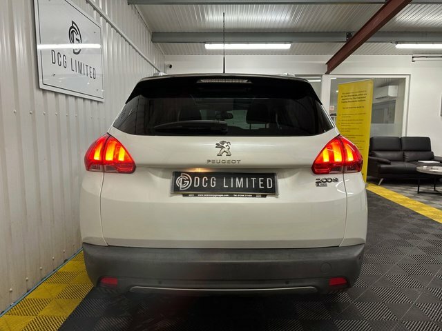 Peugeot e-2008 E-hdi Active White #7