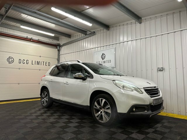 Peugeot e-2008 E-hdi Active White #1