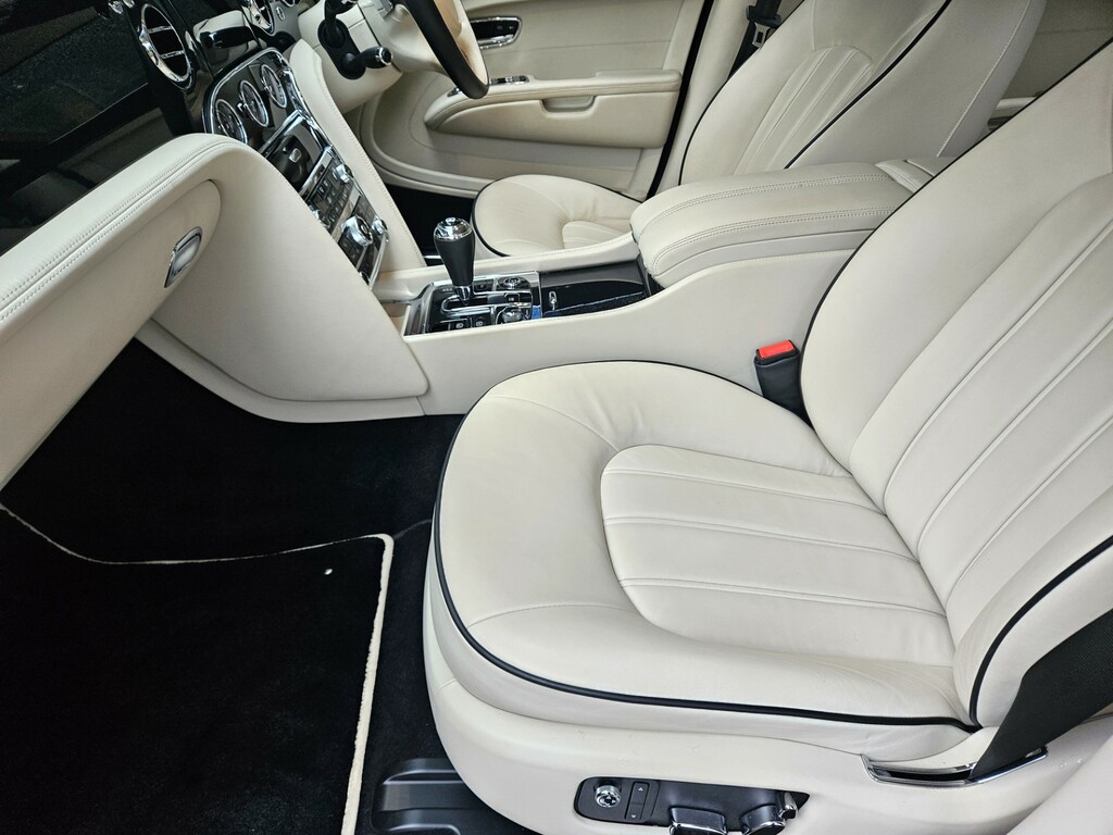 Bentley Mulsanne V8  #29