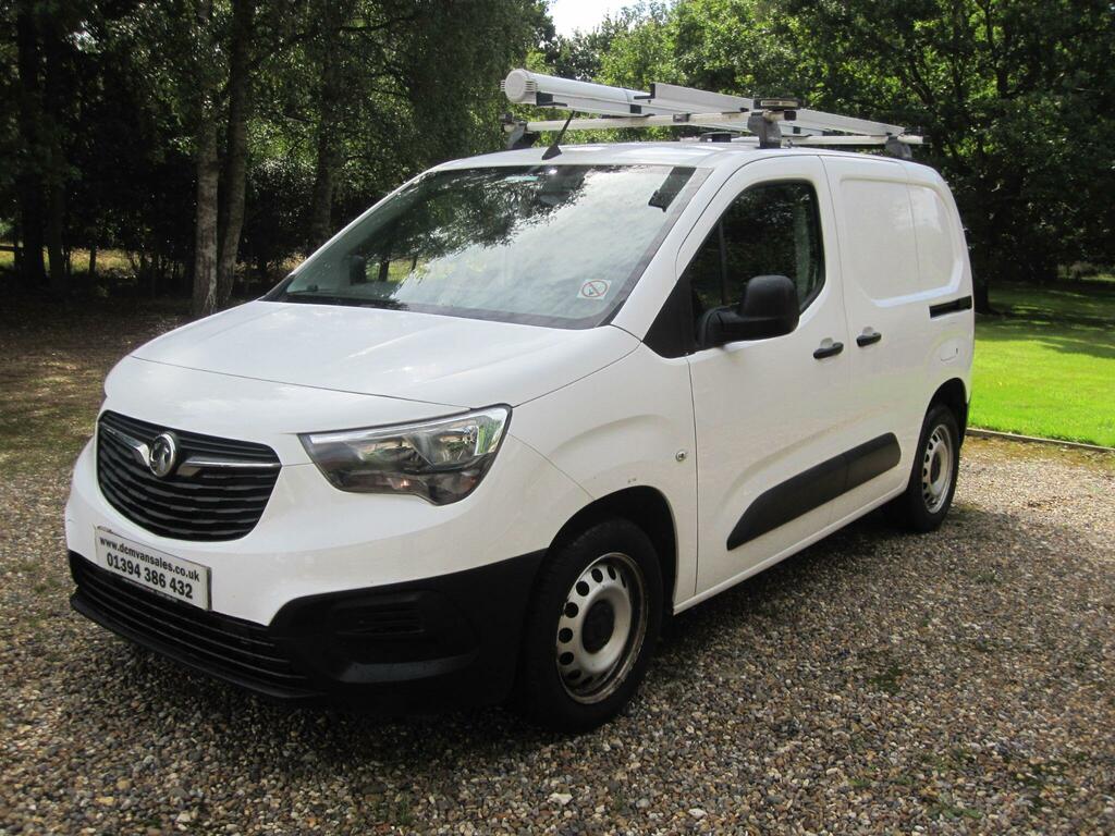 Vauxhall Combo 1.6 Turbo D 2300 Edition L1 H1 Euro 6 Ss 2 FE19OMG White #3