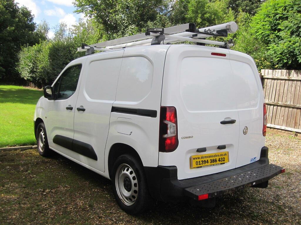 Vauxhall Combo 1.6 Turbo D 2300 Edition L1 H1 Euro 6 Ss 2 FE19OMG White #4