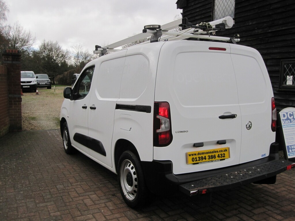 Vauxhall Combo 1.6 Turbo D 2300 Edition L1 H1 Euro 6 Ss 2 FE19UNN White #5