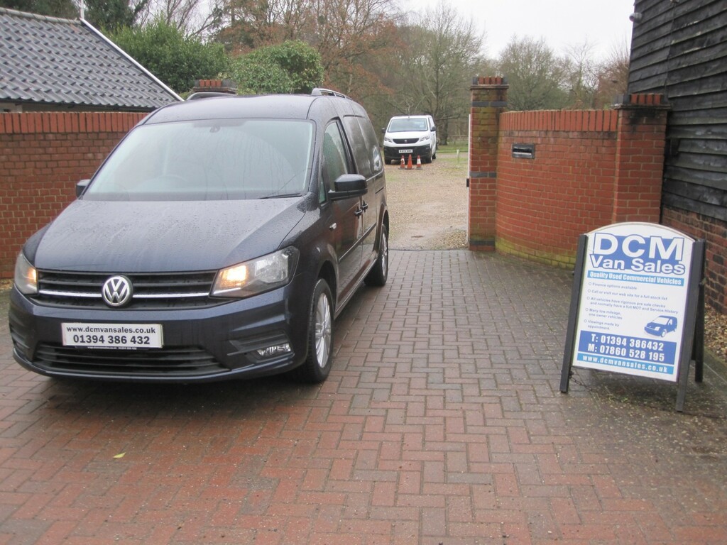 Volkswagen Caddy Maxi Life 2.0 Tdi Bluemotion Tech 2017 RF66XTM Blue #4