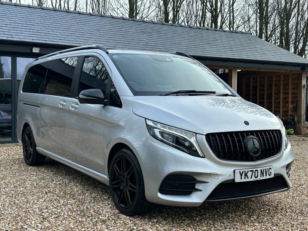 Mercedes-Benz V Class 2L Amg Line Silver