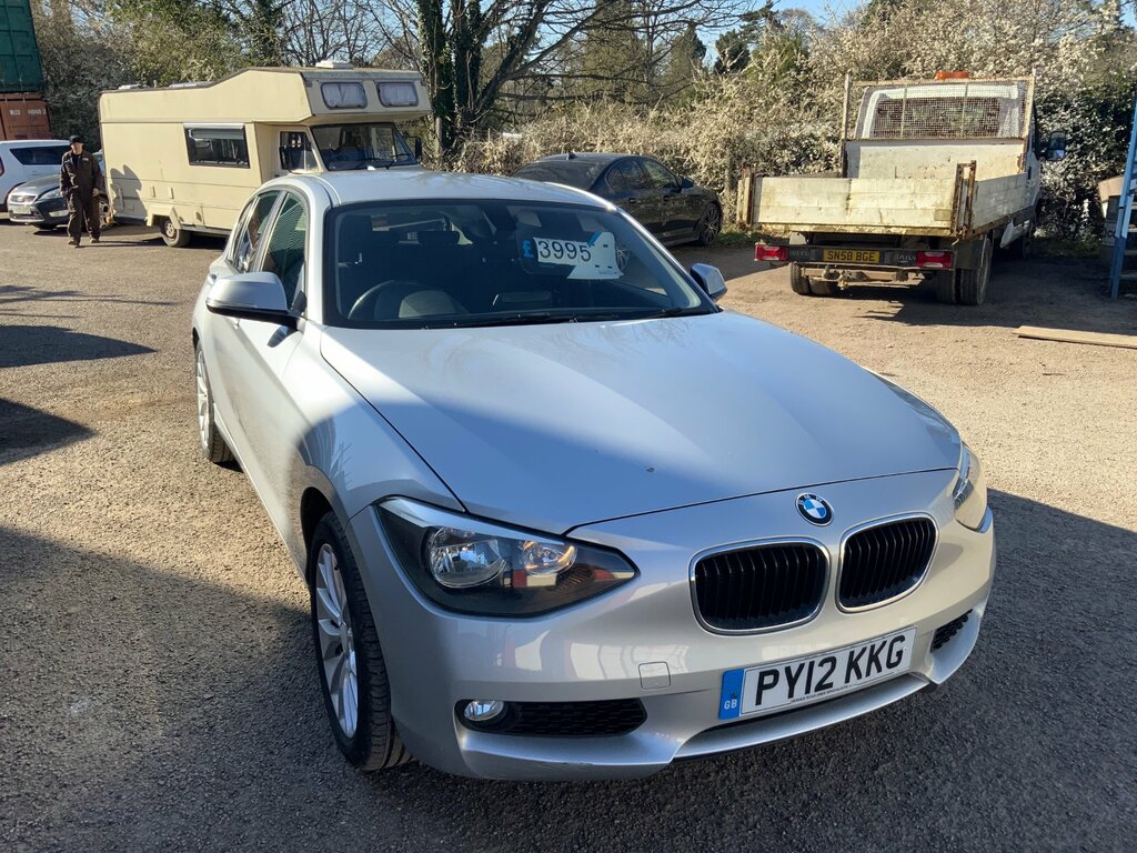 BMW 1 Series 118I Se 5-Door Silver