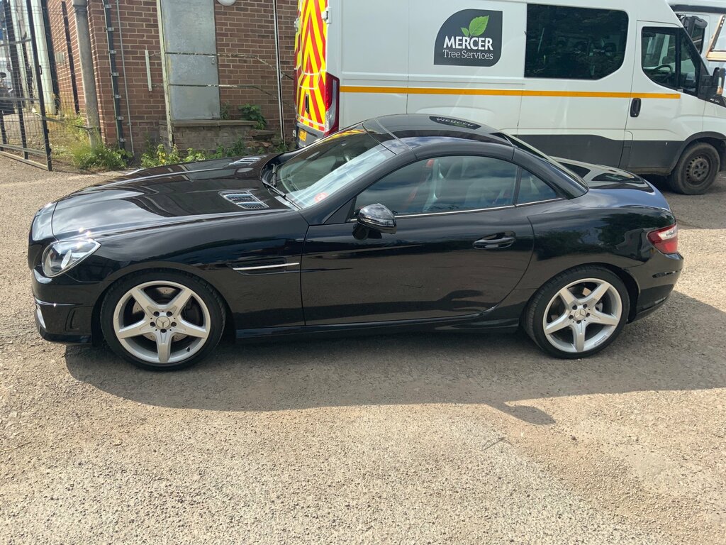 Mercedes-Benz SLK Slk200 Blueefficiency Amg Sport Ed125 2-Door AK61HLH Black #2