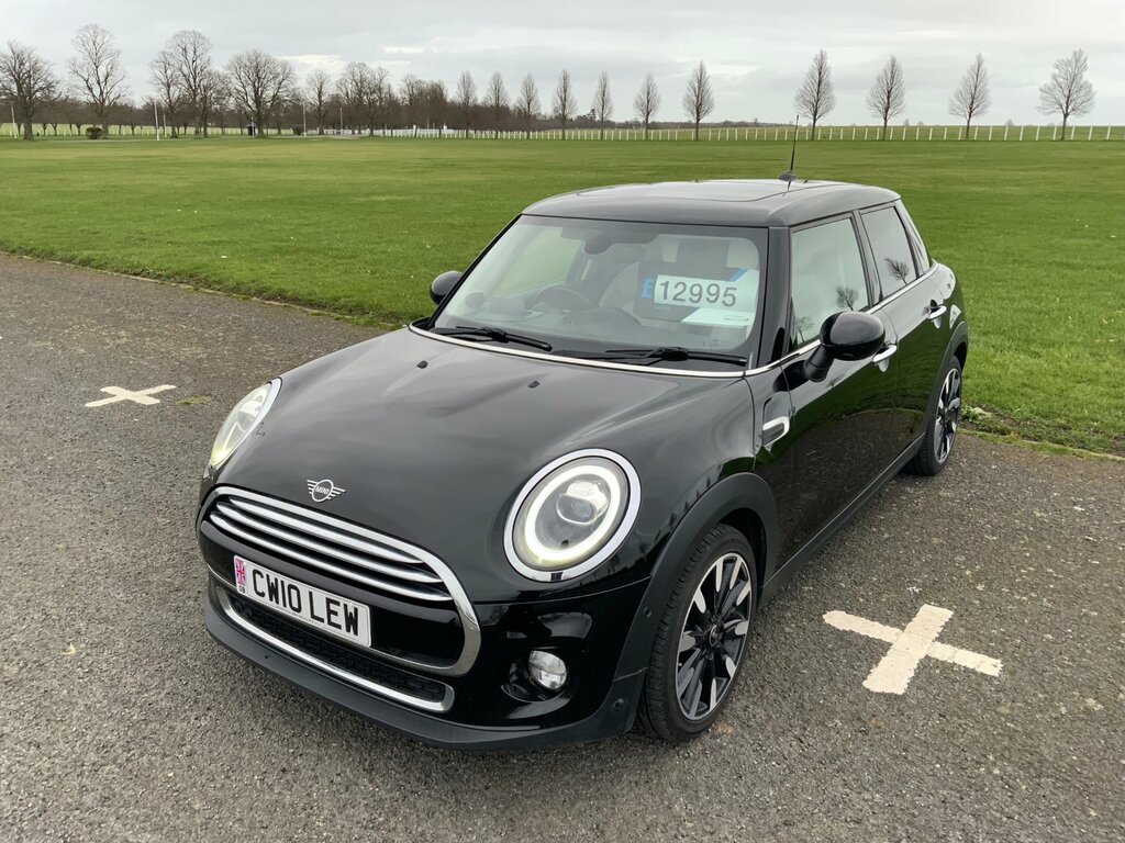 Mini Hatch 1.5 Cooper Exclusive Hatchback E CW10LEW Black #2
