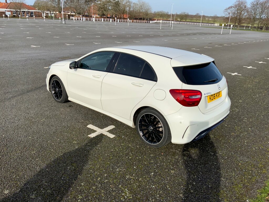 Mercedes-Benz A Class 1.5 A180d Amg Line Executive Hatchback Diese KO18KXF White #5