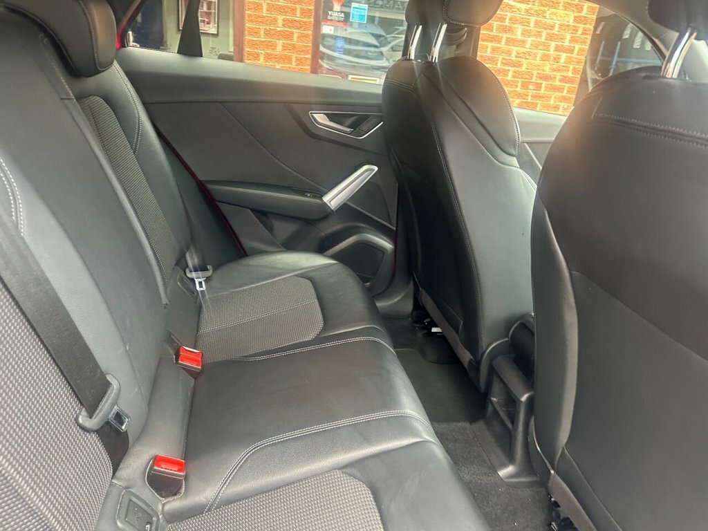 Audi Q2 1L S Line FG70YGP Red #6
