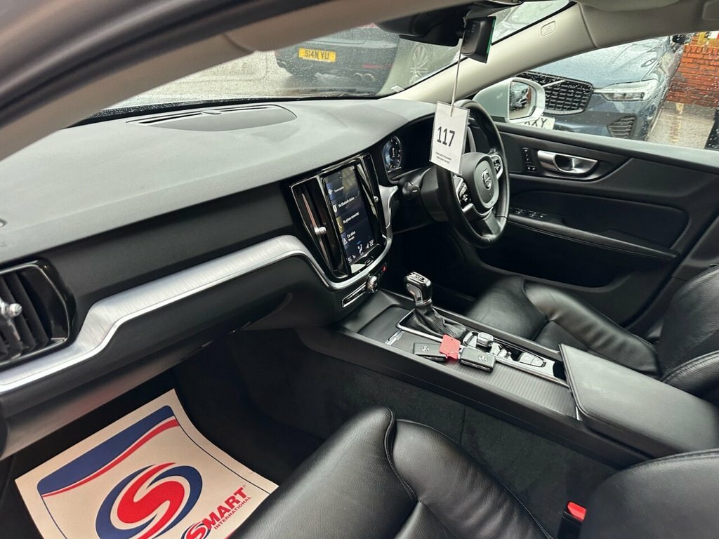 Volvo V60 Cross Country 2L Plus NU70PYT Silver #4