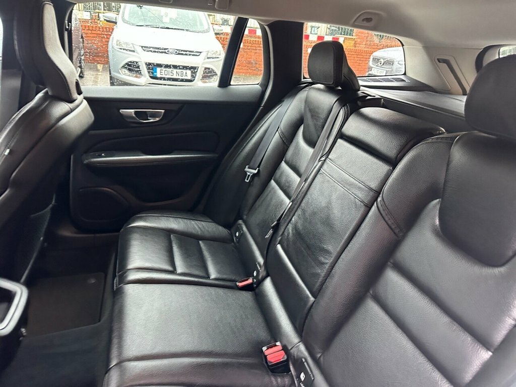 Volvo V60 Cross Country 2L Plus NU70PYT Silver #6