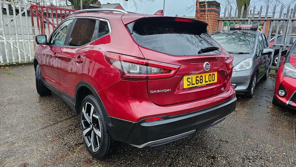 Nissan Qashqai 1.6 Dig-t Tekna Euro 6 Ss Red #4