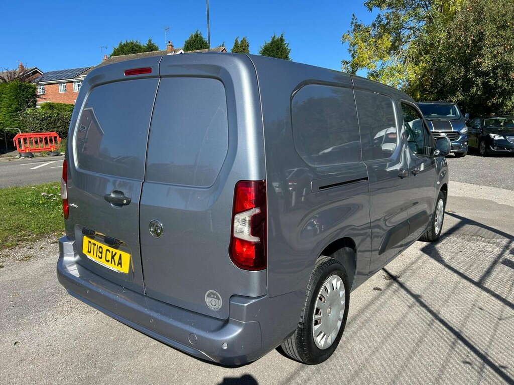 Vauxhall Combo 1.6 Turbo D 2300 Sportive L2 H1 Euro 6 Ss DT19CKA Grey #4