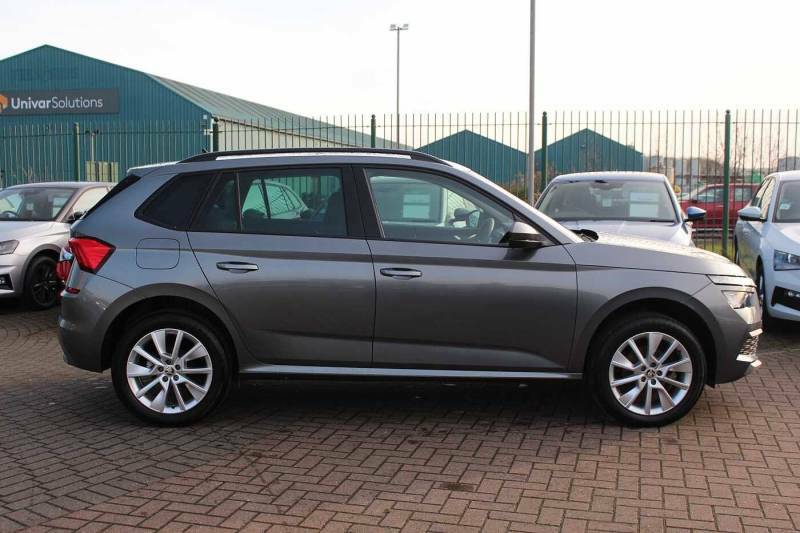 Skoda Kamiq 1.0 Tsi 110Ps Se Drive Suv - 2023 73 GF73TKZ Grey #4