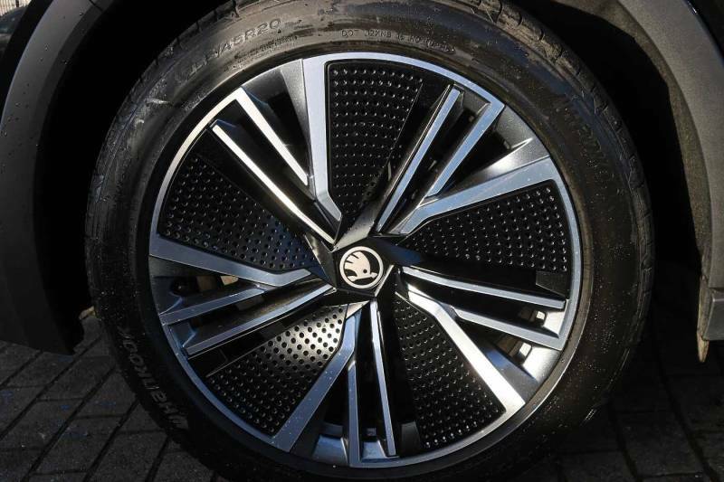 Skoda Elroq 210Kw 85 Edition 82Kwh - 2025 75 NX75TXR Black #5
