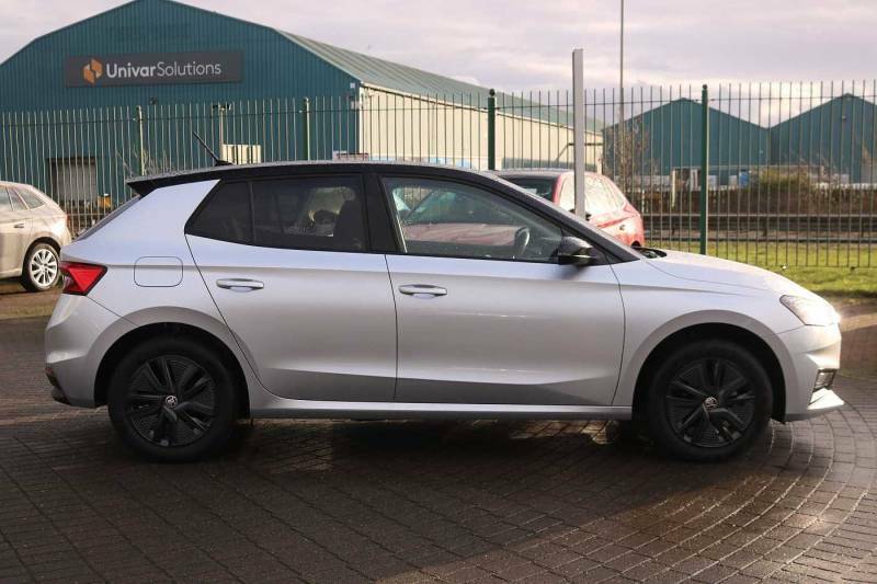 Skoda Fabia 1.0 Mpi 80 Colour Edition - 2024 24 YL24CTZ Silver #4