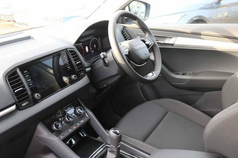 Skoda Karoq 1.0 Tsi 116 Se Edition - 2025 75 White #2