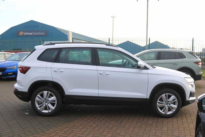 Skoda Karoq 1.0 Tsi 116 Se Edition - 2025 75 White #4