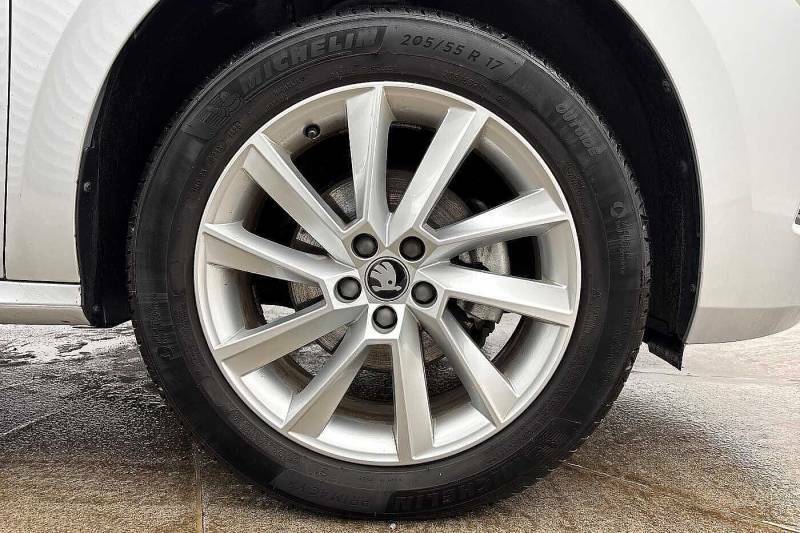 Skoda Kamiq 1.0 Tsi 95 Se Edition - 2025 25 GL25BAV Silver #5