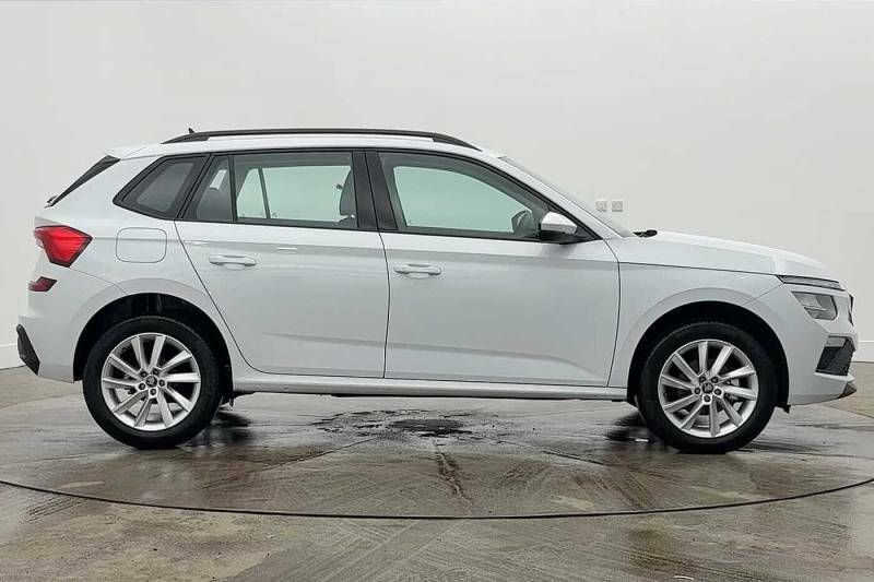 Skoda Kamiq 1.0 Tsi 95 Se Edition - 2025 25 GF25YWR White #4