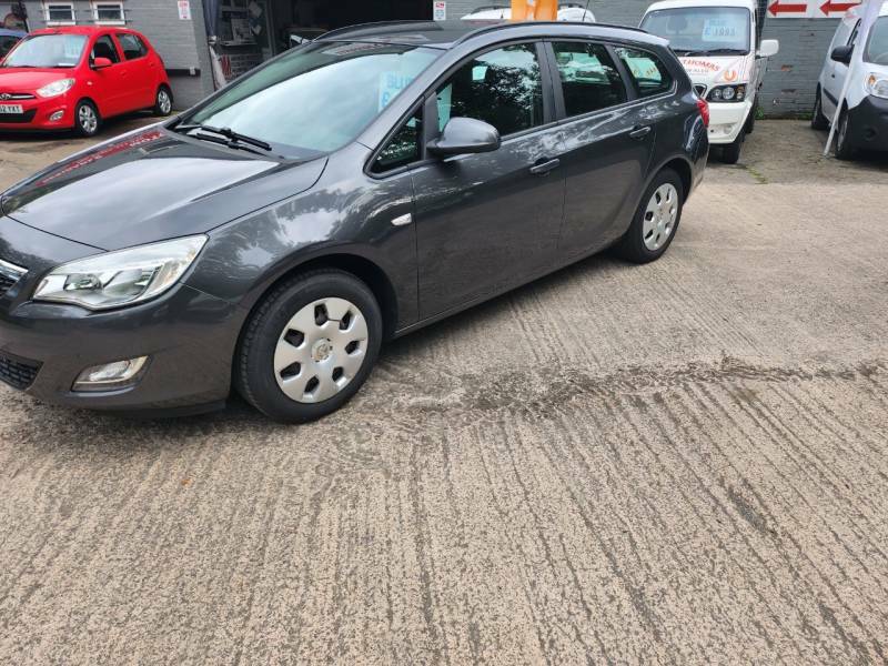 Vauxhall Astra 1.4I 16V Exclusiv - 2011 61 Grey #3