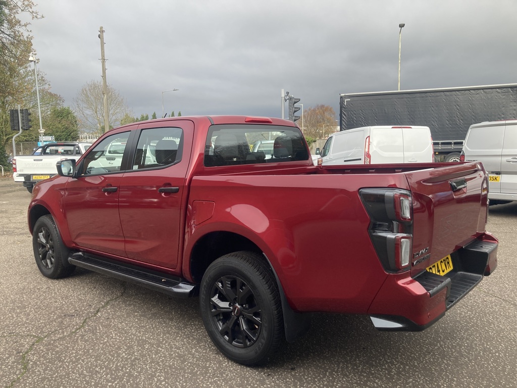 Isuzu D-Max 1.9 V-cross Double Cab 4X4 Red #3