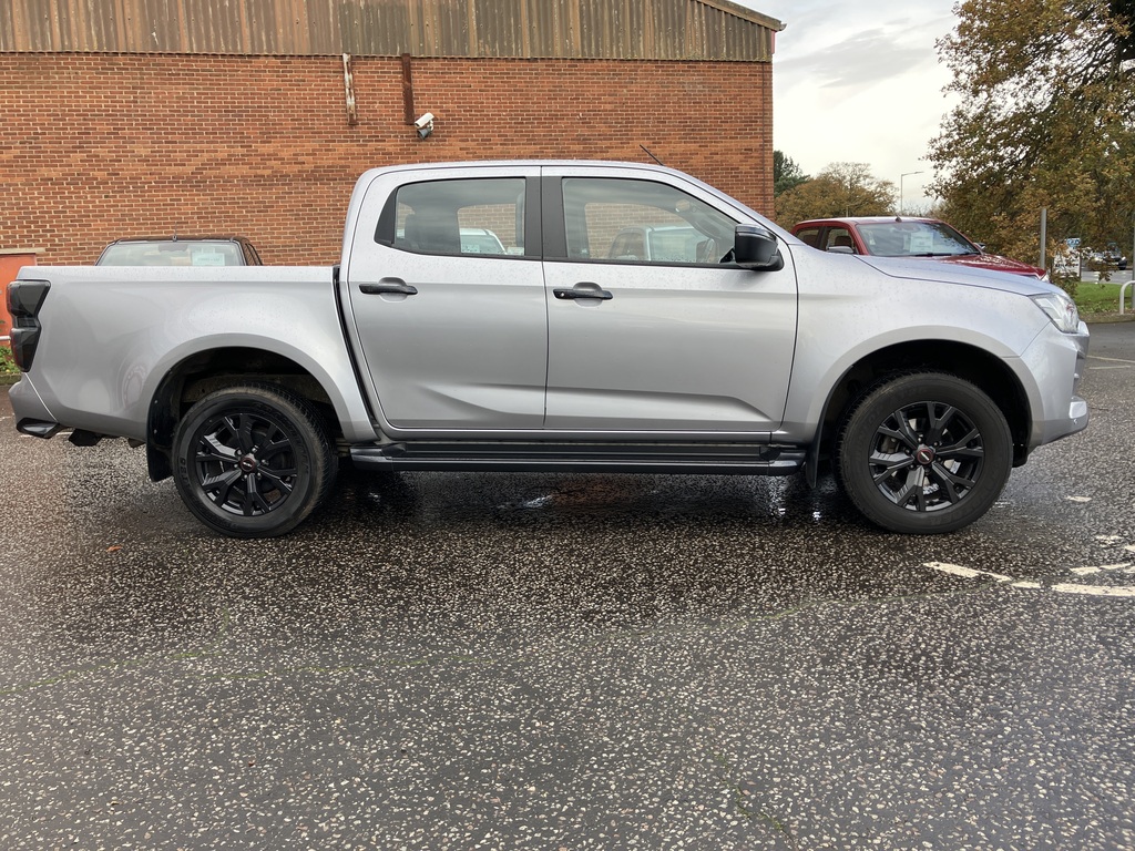 Isuzu D-Max 1.9 V-cross Double Cab 4X4 AO74ERU Silver #2
