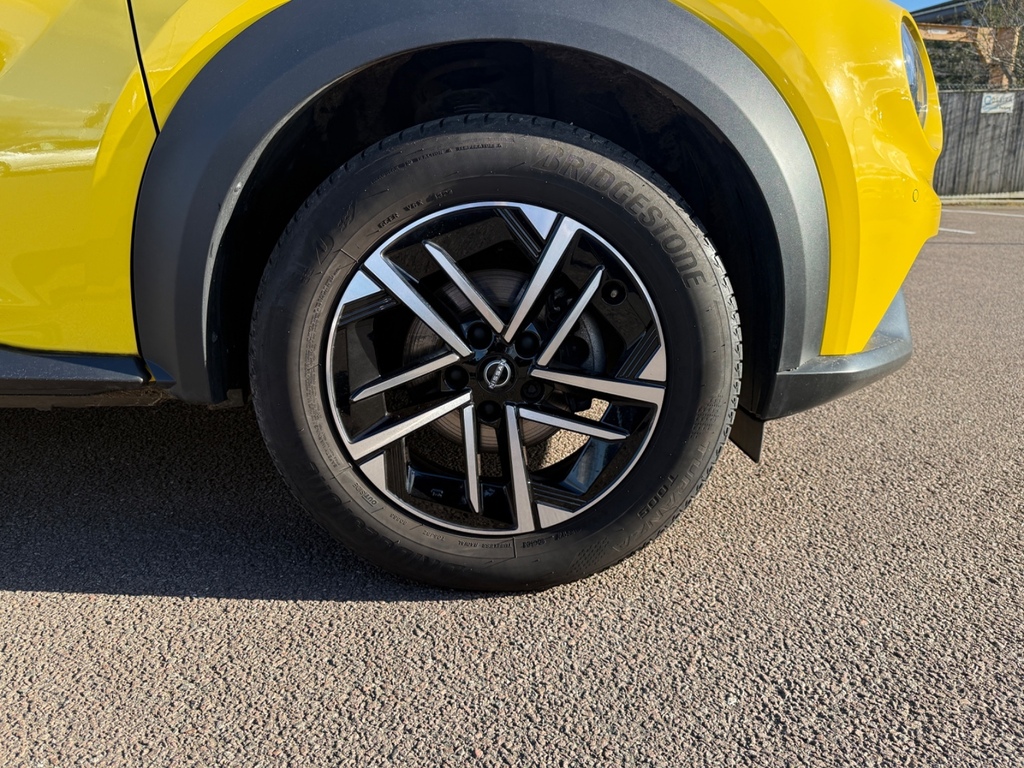 Nissan Juke 1.0 Dig-t N-connecta Dct SD74ZFV Yellow #6