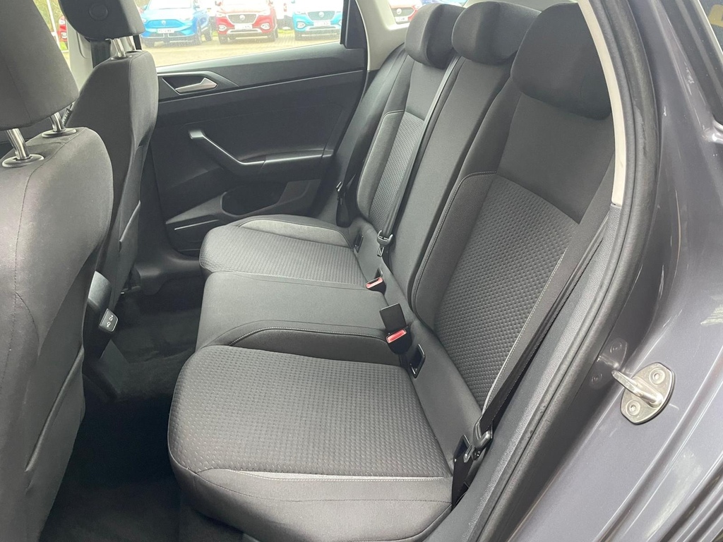 Volkswagen Taigo 1.0 Tsi Life PF72ZTS Grey #4