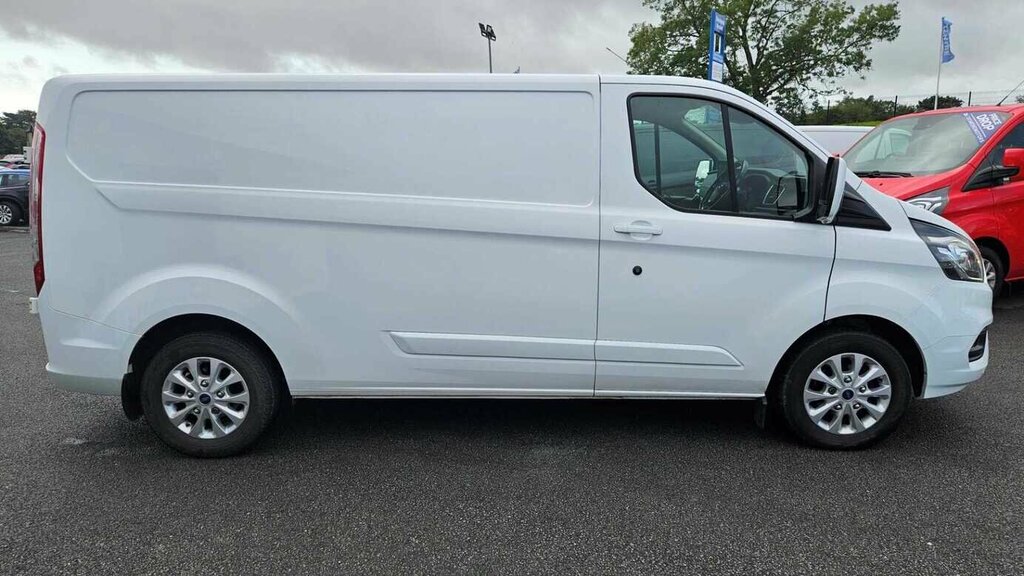 Ford Transit Custom Limited Lwb L2 2.0 Tdci 130Ps AVI5704
