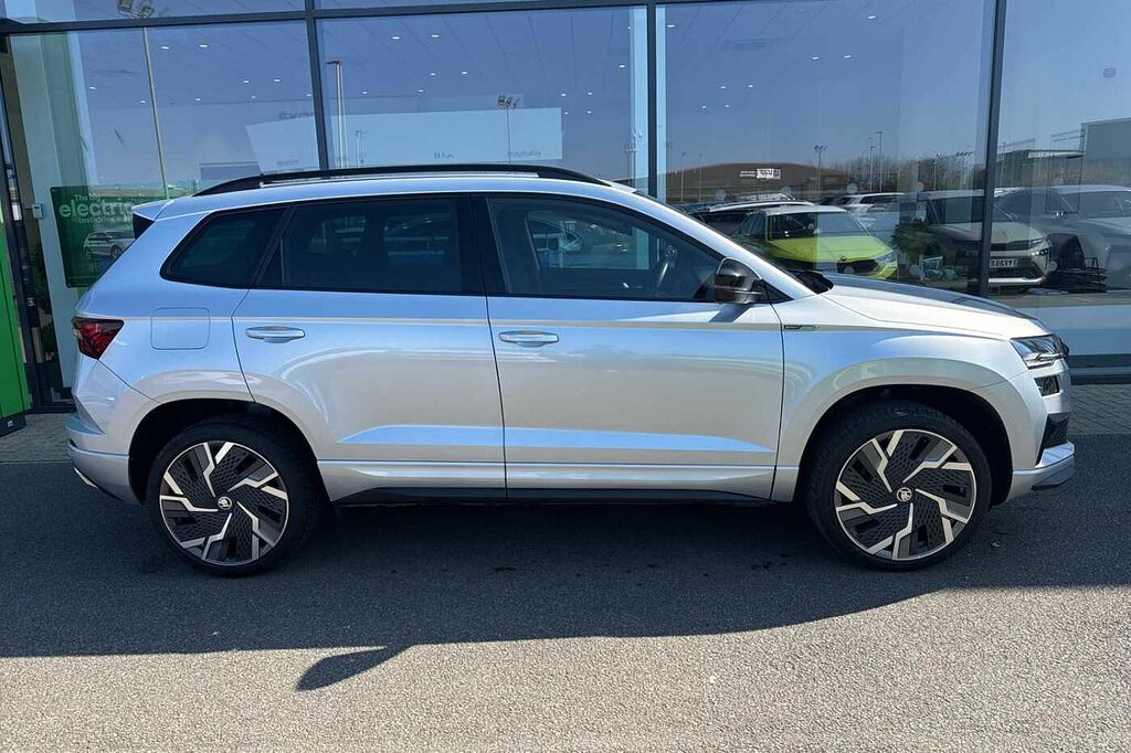 Skoda Karoq Suv 1.5 Tsi 150Ps Sportline Dsg Brilliant Silver GU23EMV Silver #4