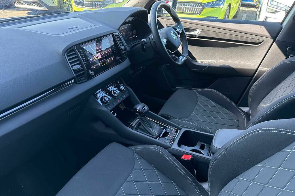 Skoda Karoq Suv 1.5 Tsi 150Ps Sportline Dsg Brilliant Silver GU23EMV Silver #2