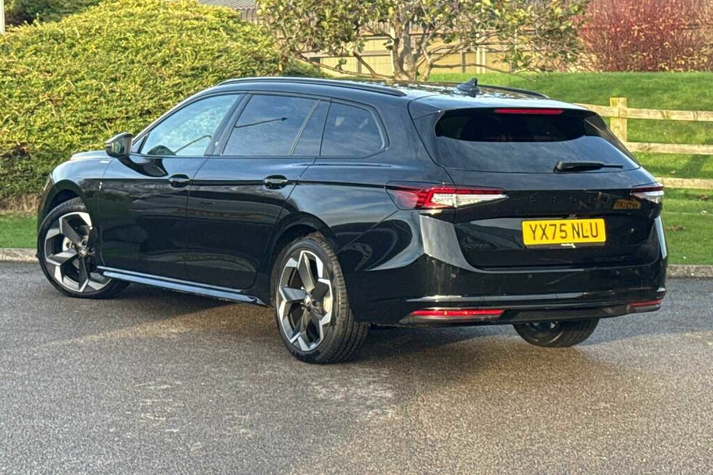 Skoda Superb 2.0 Tdi Sportline Dsg Ex Demo Black #3