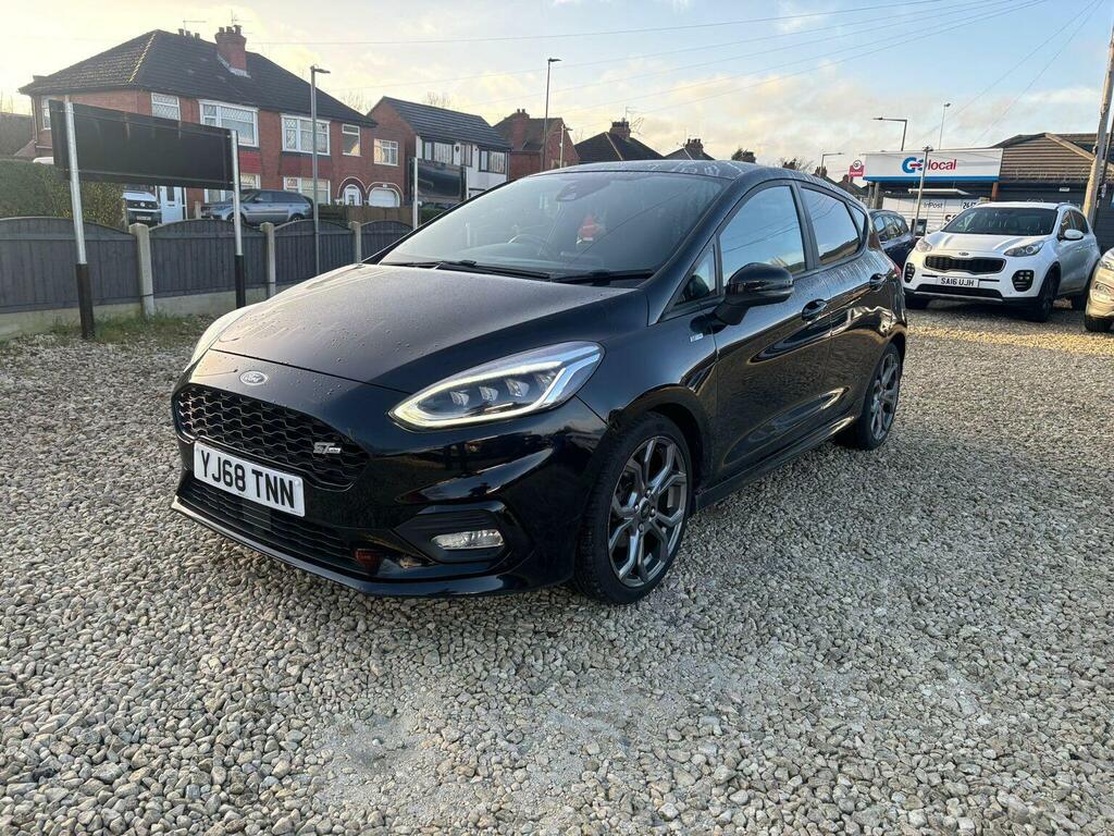 Ford Fiesta Hatchback Grey #2