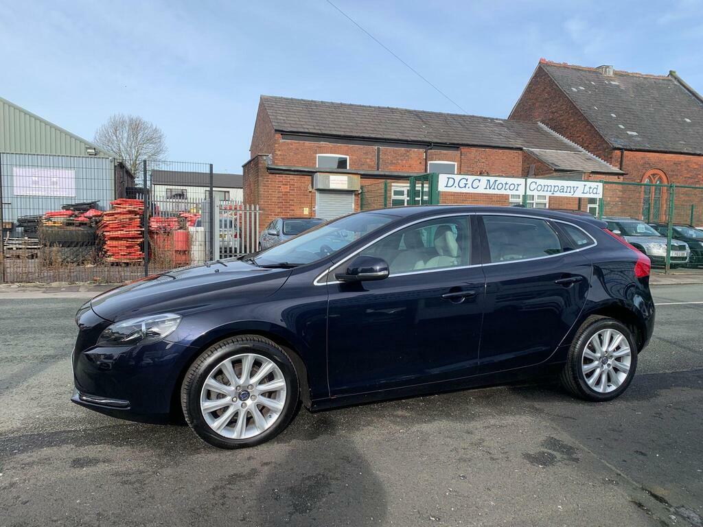 Volvo V40 2.0 D2 Se Lux Nav Euro 6 S S Blue #3