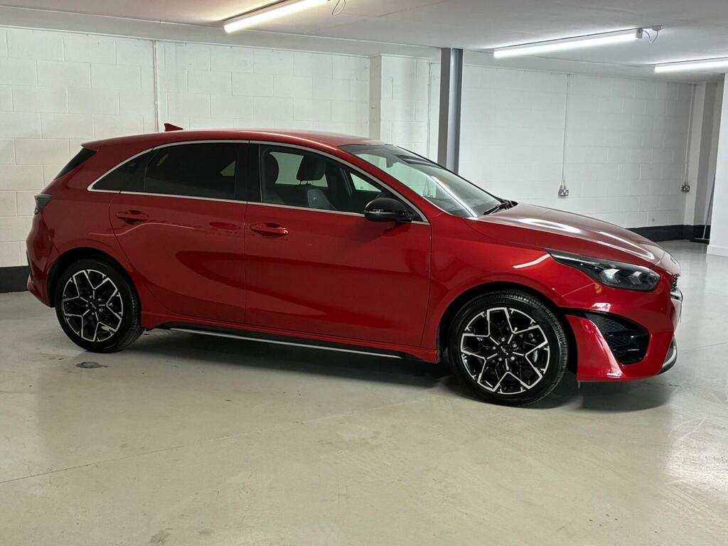 Kia Ceed Hatchback 1.5 T-gdi Gt-line Euro 6 Ss 2025 RF74GFV Red #4