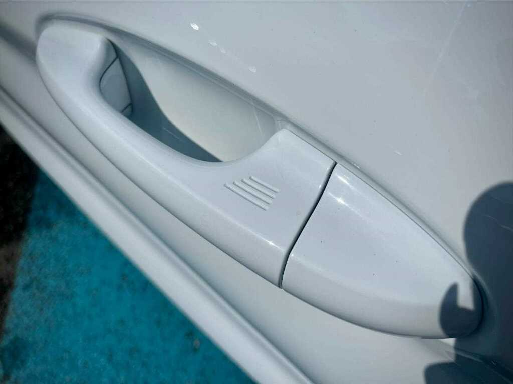 Ford Fiesta Active X Edition YE73CKV White #5
