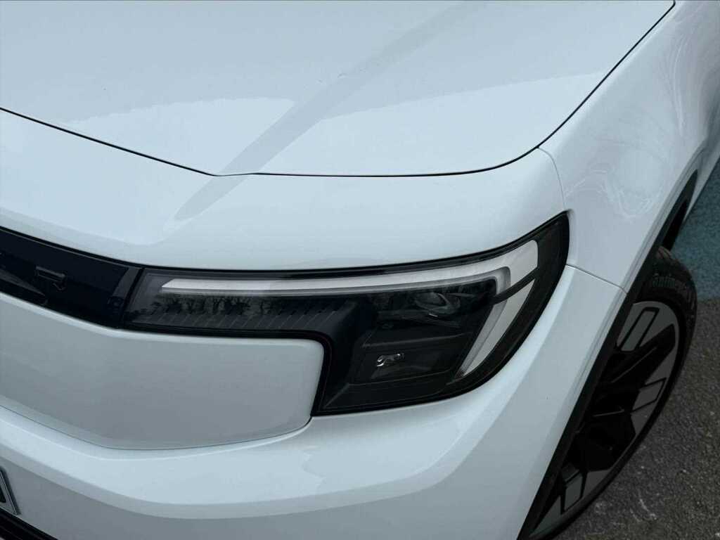 Ford Explorer Premium 79Kwh CN74KLO White #4
