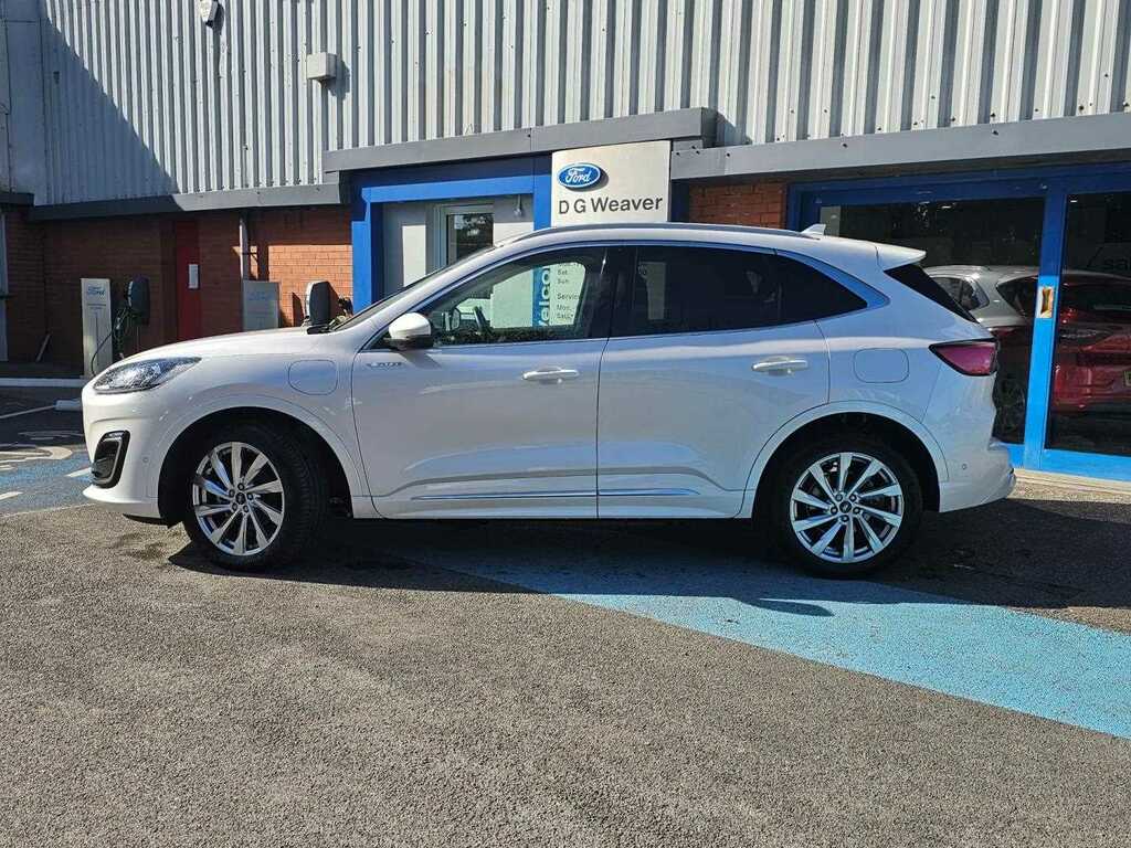 Ford Kuga Vignale CN23SGO White #6