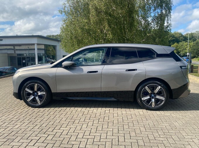 BMW iX 50 111.5Kwh M Sport Xdrive 11Kw Charger Grey #4