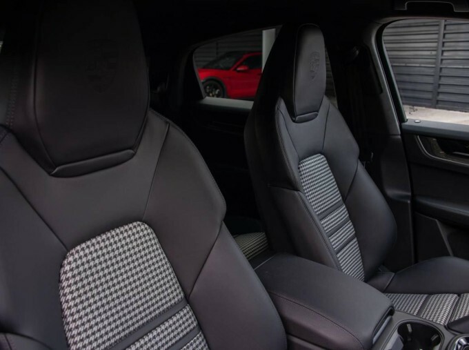 Porsche Cayenne V8 S Tiptronics Euro 6 VO25HMK Black #5