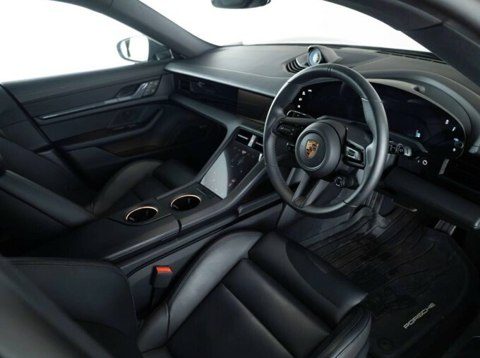 Porsche Taycan Performance Plus 105Kwh 4S Cross Turismo 11Kw Cha WX75XLD Grey #4