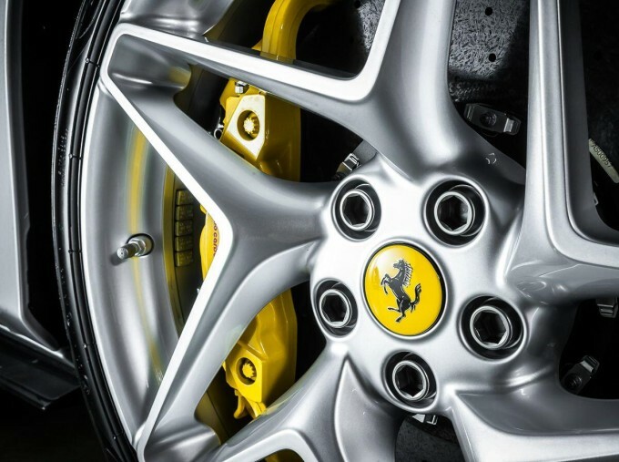 Ferrari F8 Tributo V8 Tributo Silver #14