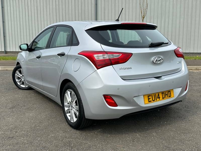 Hyundai I30 1.6 Crdi Blue Drive Classic - 2014 14 Silver #2