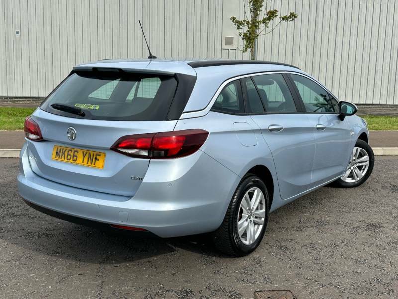 Vauxhall Astra 1.6 Cdti 16V Design - 2016 66 MK66YNF Silver #2
