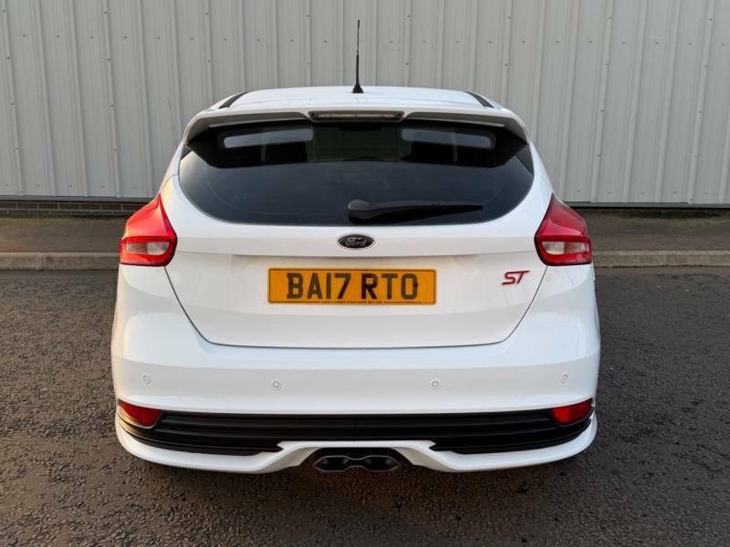 Ford Focus 2.0 Tdci 185 St-3 - 2017 17 BA17RTO White #6