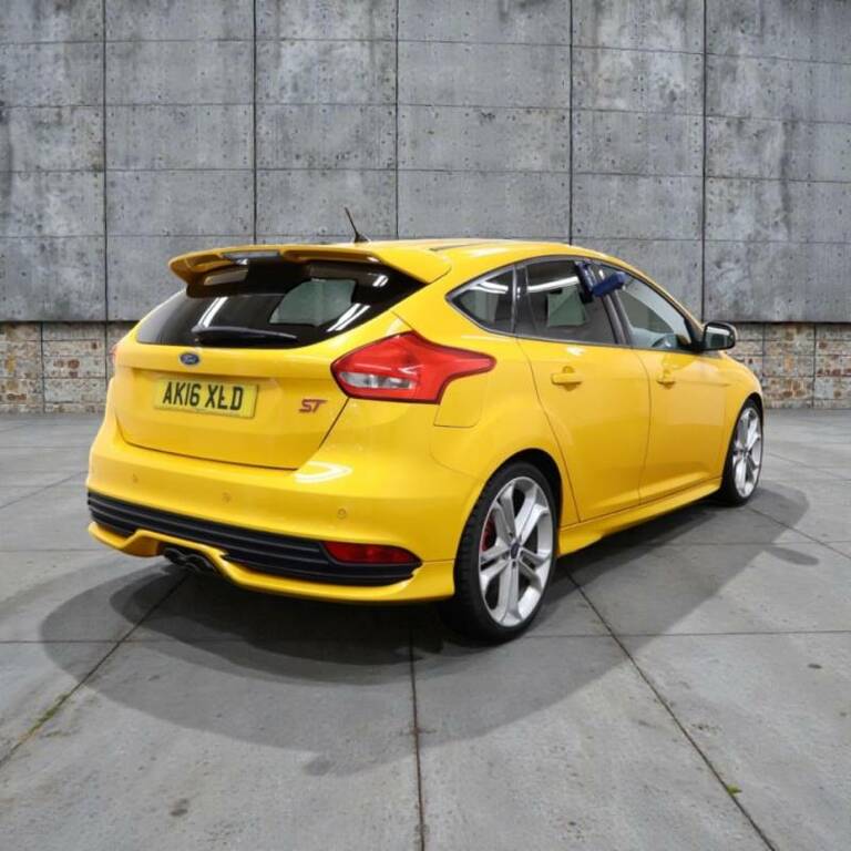 Ford Focus 2.0 Tdci 185 St-3 - 2016 16 AK16XLD Orange #4