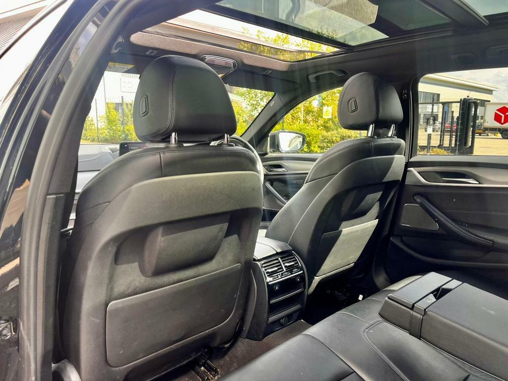 BMW 5 Series 2.0 520D M Sport Touring Euro 6 S S BL17OVE Black #3