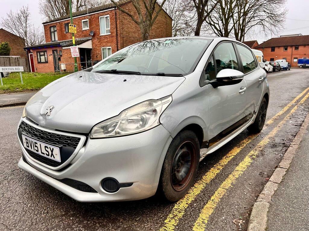 Peugeot 208 1.4 Hdi Access Euro 5 Silver #3